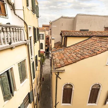 Friari Suite-Luxury Apt. Close To Rialto Bridge-2